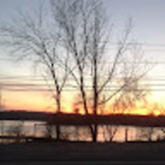 Meet your Posher, Michelle - Picture 1 of 1